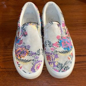 Vans Champagne Embroidered Festival Slides Size 7